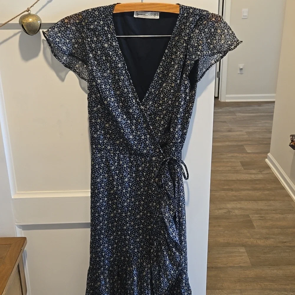 Abercrombie & Fitch Navy Floral Midi Dress - Picture 1 of 13